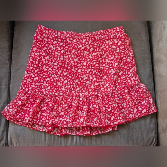 Cotton On Red and White Skater Mini Skirt - Picture 3 of 7